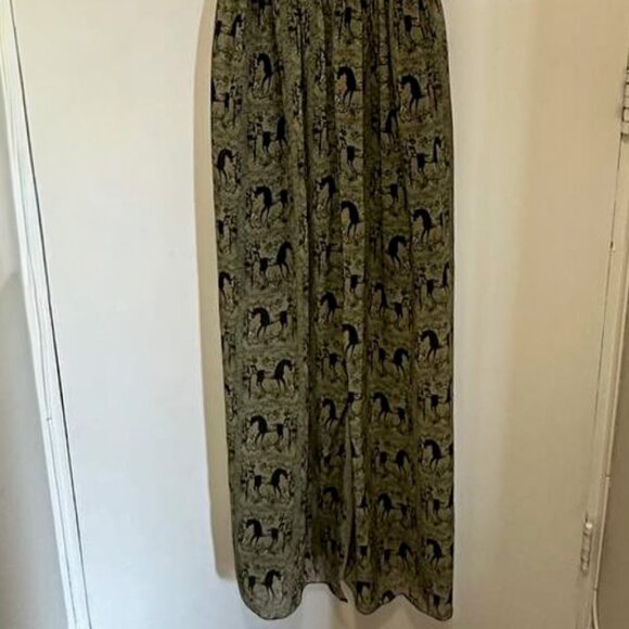Green Patterned Maxi Dress - Picture 7 of 7